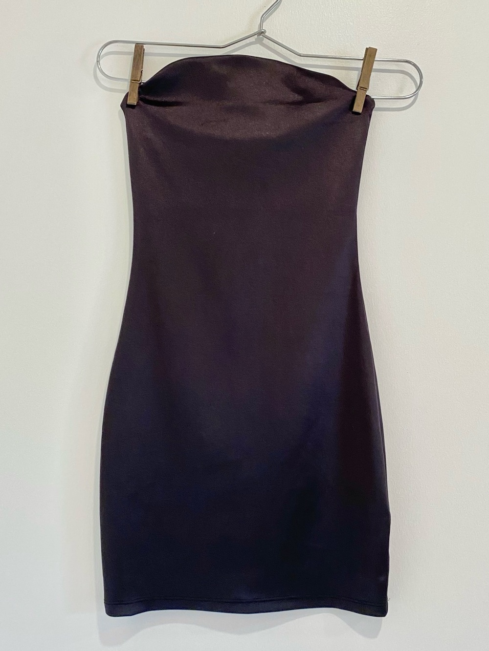Shiny Black Strapless Bodycon Dress